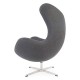 Replica Egg Chair met voetensteun van ontwerper Arne Jacobsen