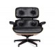 Oryginalna replika krzesła Eames Lounge autorstwa Charles & Ray Eames