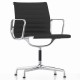 Replika hliníkové kancelářské židle EA103 od společnosti <span class='notranslate' data-dgexclude>Charles & Ray Eames</span> .