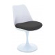 Replika krzesła Tulip autorstwa słynnego projektanta Eero Saarinen