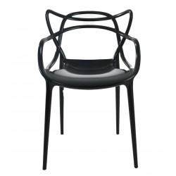 Židle Moises Special Edition ze saténového plastu vhodná pro venkovní použití